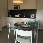 Gite-grand Contemporain Proche Toulouse Dans Domaine Equestre